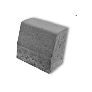 Kiemelt szegely 25x25x15 cm szogletes