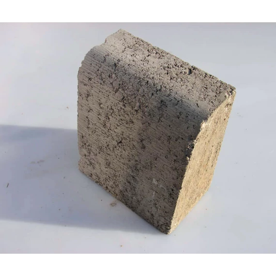 Kiemelt utszegely 25x30x15 cm, ives 